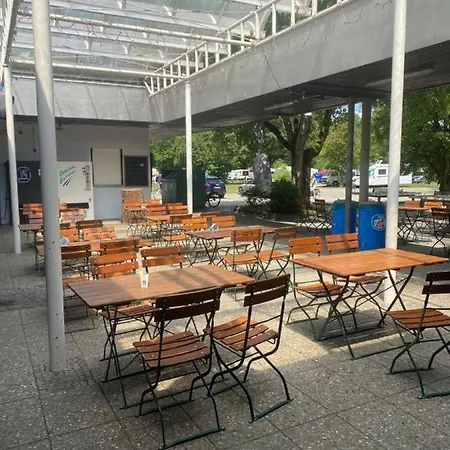 Lost Souls Oktoberfest Basic Package خيمة فخمة